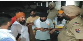 ਪੈਸਿਆਂ ਦੇ ਲੈਣ-ਦੇਣ ਨੂੰ ਲੈ ਕੇ ਬੰਦੂਕ ਦੀ ਨੋਕ ‘ਤੇ ਡੇਅਰੀ ‘ਚੋਂ ਮੱਝਾ ਖੋਲ੍ਹ ਕੇ ਲੈ ਗਏ ਨਿਹੰਗ, ਨੌਕਰ ਨੂੰ ਬਣਾਇਆ ਬੰਧਕ