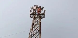 ਅਨੋਖਾ ਮਾਮਲਾ ! ਘਰੇਲੂ ਕਲੇਸ਼ ਕਾਰਨ ਸੱਸ ਪਾਣੀ ਵਾਲੀ ਟੈਂਕੀ ਅਤੇ ਨੂੰਹ ਟਾਵਰ ‘ਤੇ ਚੜ੍ਹੀ, ਹਫੜਾ-ਦਫੜੀ ਵਾਲਾ ਬਣਿਆ ਮਾਹੌਲ