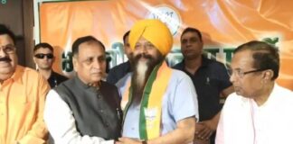 ਜ਼ਿਮਨੀ ਚੋਣਾਂ ਤੋਂ ਪਹਿਲਾਂ ਅਕਾਲੀ ਦਲ ਨੂੰ ਵੱਡਾ ਝਟਕਾ ! ਸਾਬਕਾ ਮੰਤਰੀ ਸੋਹਣ ਸਿੰਘ ਠੰਡਲ ਭਾਜਪਾ ‘ਚ ਹੋਏ ਸ਼ਾਮਲ