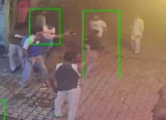 ਜਲੰਧਰ ‘ਚ 2 ਧਿਰਾਂ ਵਿਚਾਲੇ ਝਗੜੇ ਤੋਂ ਬਾਅਦ ਚਲੇ ਇੱਟਾਂ-ਰੋੜੇ, ਘਟਨਾ ਸੀਸੀਟੀਵੀ ‘ਚ ਕੈਦ