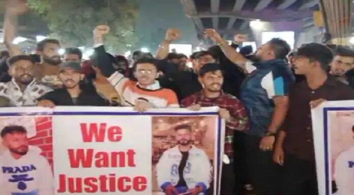 ਲੁਧਿਆਣਾ ‘ਚ ਨੌਜਵਾਨ ਦੇ ਕਤਲ ਤੋਂ ਬਾਅਦ ਪਰਿਵਾਰ ਨੇ ਰੇਲਵੇ ਸਟੇਸ਼ਨ ਬਾਹਰ ਕੀਤਾ ਜਾਮ, ਮੁਲਜ਼ਮਾਂ ਦੀ ਗ੍ਰਿਫਤਾਰੀ ਕੀਤੀ ਮੰਗ