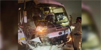 ਸੰਘਣੀ ਧੁੰਦ ਦਾ ਕਹਿਰ ! ਪੰਜਾਬ ਪੁਲਿਸ ਦੀ ਬੱਸ ਤੇ ਟਰੱਕ ਵਿਚਾਲੇ ਜ਼ਬਰਦਸਤ ਟੱਕਰ, ਮੁਲਾਜ਼ਮ ਜ਼ਖਮੀ