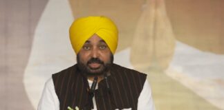 CM ਮਾਨ ਨੇ 10 ਹਜ਼ਾਰ ਸਰਪੰਚਾਂ ਨੂੰ ਚੁਕਾਈ ਸਹੁੰ, ਕਿਹਾ- ਜੇ ਕੋਈ ਗੜਬੜੀ ਕੀਤੀ ਤਾਂ ਕਾਰਵਾਈ ਕਰਾਂਗਾ