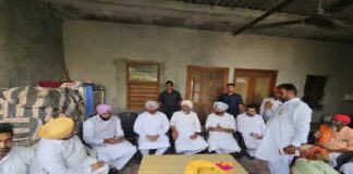 ਕੇਂਦਰੀ ਮੰਤਰੀ ਰਵਨੀਤ ਬਿੱਟੂ ਨੇ ਮੁੱਖ ਮੰਤਰੀ ਦੇ ਅਹੁਦੇ ਲਈ ਠੋਕੀ ਦਾਅਵੇਦਾਰੀ, ਕਿਹਾ- ਆਪ ਨੂੰ ਸਰਕਾਰ ਚਲਾਉਣੀ ਨੀਂ ਆਉਂਦੀ