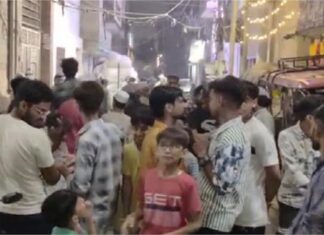 ਲੁਧਿਆਣਾ ‘ਚ ਗੁੰਡਾਗਰਦੀ ਦਾ ਨੰਗਾ ਨਾਚ ! ਬਦਮਾਸ਼ਾਂ ਨੇ ਘਰ ‘ਤੇ ਕੀਤਾ ਇੱਟਾਂ-ਰੋੜ੍ਹਿਆਂ ਨਾਲ ਹਮਲਾ, ਗਲੀ ‘ਚ ਖੜ੍ਹੇ ਵਾਹਨ ਭੰਨੇ