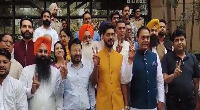 ਬ੍ਰੇਕਿੰਗ : ਚੱਬੇਵਾਲ ਤੋਂ ਆਪ ਉਮੀਦਵਾਰ ਦੀ ਜਿੱਤ, 2 ਸੀਟਾਂ ਤੋਂ ਆਪ ਚਲ ਰਹੀ ਅੱਗੇ