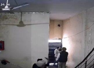 ਨਕਲੀ ਪੁਲਿਸ ਮੁਲਾਜ਼ਮ ਬਣ ਕੇ ਘਰ ਵੜੇ 3 ਬਦਮਾਸ਼, ਸ਼ੱਕ ਹੋਣ ‘ਤੇ ਪਰਿਵਾਰ ਨੇ ਪਾਇਆ ਰੌਲਾ, ਫਿਰ…..