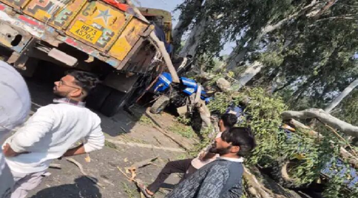 ਭਿਆਨਕ ਸੜਕ ਹਾਦਸੇ ‘ਚ ਟਰੱਕ ਡਰਾਈਵਰ ਦੀ ਮੌਤ; ਟਰੈਕਟਰ-ਟਰਾਲੀ ਨੂੰ ਮਾਰੀ ਪਿਛੋਂ ਟੱਕਰ, 3 ਜ਼ਖਮੀ