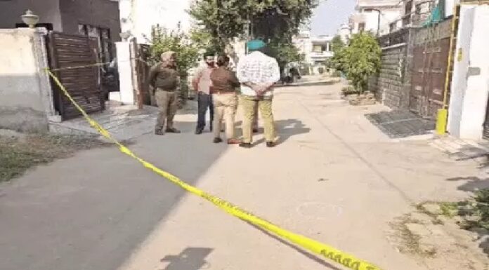 ਅੰਮ੍ਰਿਤਸਰ ‘ਚ NRI ਦੇ ਘਰ ਬਾਹਰ ਚਲੀਆਂ ਗੋਲੀਆਂ, ਇਲਾਕੇ ‘ਚ ਫੈਲੀ ਦਹਿਸ਼ਤ