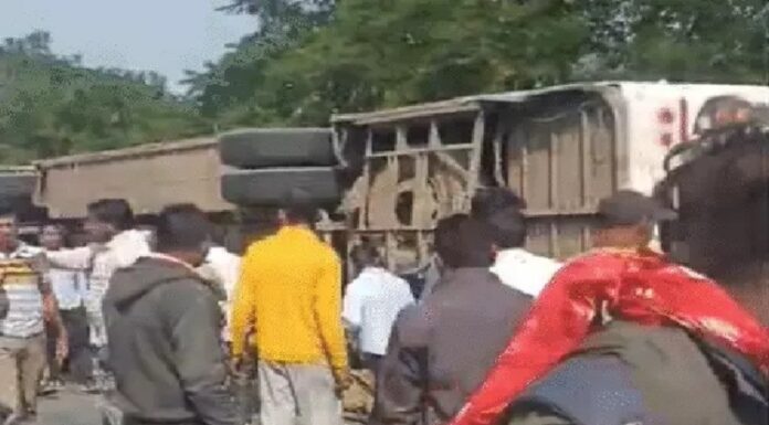 ਮਹਾਰਾਸ਼ਟਰ ‘ਚ ਭਿਆਨਕ ਬੱਸ ਹਾਦਸਾ, 12 ਯਾਤਰੀਆਂ ਦੀ ਮੌਤ, 18 ਜ਼ਖਮੀ
