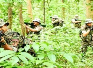 ਬ੍ਰੇਕਿੰਗ : ਛੱਤੀਸਗੜ੍ਹ ‘ਚ ਪੁਲਿਸ ਤੇ ਨਕਸਲੀਆਂ ਵਿਚਾਲੇ ਮੁਕਾਬਲਾ ; ਜਵਾਨਾਂ ਨੇ 10 ਨਕਸਲੀ ਕੀਤੇ ਢੇਰ, ਮੁਕਾਬਲਾ ਜਾਰੀ