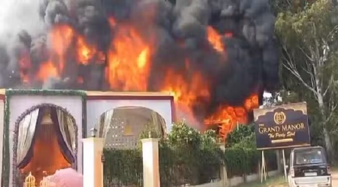 ਗੜ੍ਹਸ਼ੰਕਰ ‘ਚ ਬੈਂਕੁਇਟ ਹਾਲ ‘ਚ ਲਈ ਲੱਗੀ ਭਿਆਨਕ ਅੱਗ, ਇਲਾਕੇ ‘ਚ ਮਚਿਆ ਹੜਕੰਪ