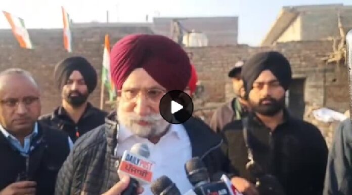 ਪੰਜਾਬ ਜ਼ਿਮਨੀ ਚੋਣ : ਡੇਰਾ ਬਾਬਾ ਨਾਨਕ ਵਿਖੇ ਕਾਂਗਰਸ ਅਤੇ ‘ਆਪ’ ਸਮਰਥਕਾਂ ‘ਚ ਝੜਪ, MP ਰੰਧਾਵਾ ਨੇ ਆਪ ‘ਤੇ ਲਾਏ ਗੁੰਡਾਗਰਦੀ ਦੇ ਦੋਸ਼