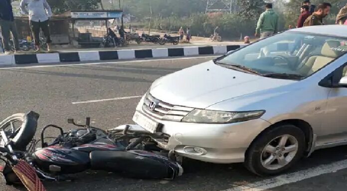 ਨੈਸ਼ਨਲ ਹਾਈਵੇ ‘ਤੇ ਟਰੱਕ, ਕਾਰ ਤੇ ਮੋਟਰਸਾਈਕਲ ਦੀ ਭਿਆਨਕ ਟੱਕਰ, ਇਕ ਗੰਭੀਰ ਜ਼ਖਮੀ