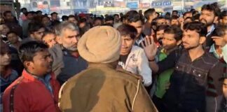 ਲੁਧਿਆਣਾ ‘ਚ ਨੌਜਵਾਨਾਂ ਨੇ ਕੀਤਾ ਹੰਗਾਮਾ, ਰੋਡ ਕਰਤਾ ਜਾਮ, ਜਾਣੋ ਕੀ ਹੈ ਮਾਮਲਾ