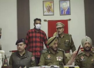 ਅੰਮ੍ਰਿਤਸਰ ‘ਚ ਪੁਲਿਸ ਦੀ ਵੱਡੀ ਸਫਲਤਾ, ਫਿਰੋਜ਼ਪੁਰ ਦੇ ਸਿਵਲ ਸਰਜਨ ਦਾ ਡਰਾਈਵਰ 35 ਕਰੋੜ ਦੀ ਹੈਰੋਇਨ ਸਣੇ ਤਸਕਰ ਕੀਤਾ ਗ੍ਰਿਫਤਾਰ