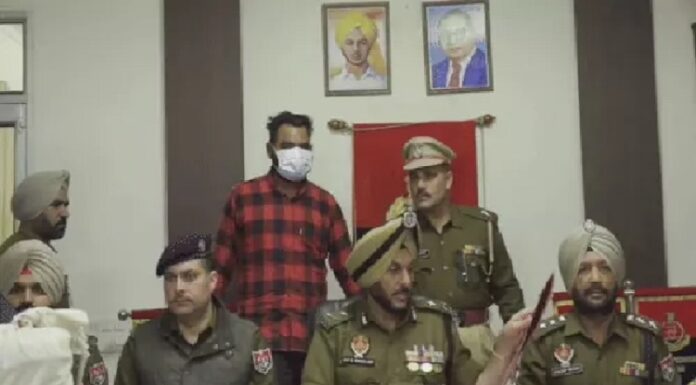 ਅੰਮ੍ਰਿਤਸਰ ‘ਚ ਪੁਲਿਸ ਦੀ ਵੱਡੀ ਸਫਲਤਾ, ਫਿਰੋਜ਼ਪੁਰ ਦੇ ਸਿਵਲ ਸਰਜਨ ਦਾ ਡਰਾਈਵਰ 35 ਕਰੋੜ ਦੀ ਹੈਰੋਇਨ ਸਣੇ ਤਸਕਰ ਕੀਤਾ ਗ੍ਰਿਫਤਾਰ