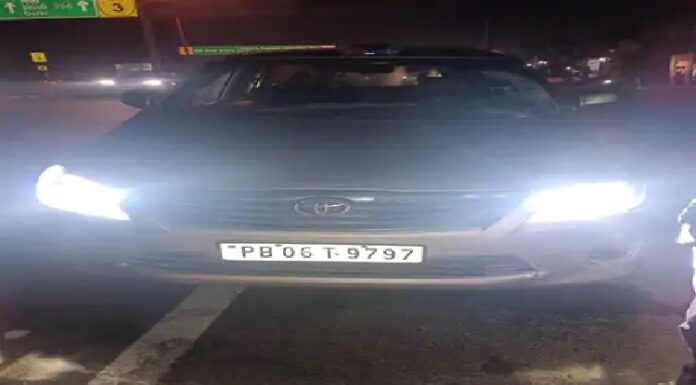 ਜਲੰਧਰ : ਪੁਲਿਸ ਦੀ ਇਨੋਵਾ ਕਾਰ ਨੇ ਕੰਮ ਤੋਂ ਘਰ ਜਾ ਰਹੀ ਔਰਤ ਨੂੰ ਕੁਚਲਿਆ, ਮੌਤ