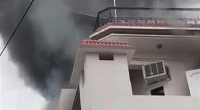 ਘਰ ‘ਚ ਲੱਗਾ ਇਲੈਕਟ੍ਰਿਕ ਗੀਜ਼ਰ ਦਾ ਫੱਟਿਆ, ਲੱਗੀ ਭਿਆਨਕ ਅੱਗ, ਅੰਦਰ ਹੀ ਮੌਜੂਦ ਸੀ ਪੂਰਾ ਪਰਿਵਾਰ