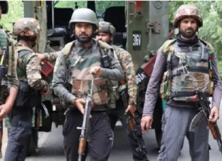 ਸ਼੍ਰੀਨਗਰ ‘ਚ ਸੁਰੱਖਿਆ ਬਲਾਂ ਅਤੇ ਅਤਿਵਾਦੀਆਂ ਵਿਚਾਲੇ ਮੁੱਠਭੇੜ ਜਾਰੀ