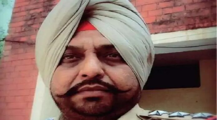 ਦੋਸ਼ੀ ਨੂੰ ਗ੍ਰਿਫਤਾਰ ਕਰਨ ਗਈ ਪੁਲਿਸ ਟੀਮ ‘ਤੇ ਪਤੀ-ਪਤਨੀ ਨੇ ਕੀਤਾ ਹਮਲਾ, ਪਾੜੀ ਫਰਦੀ