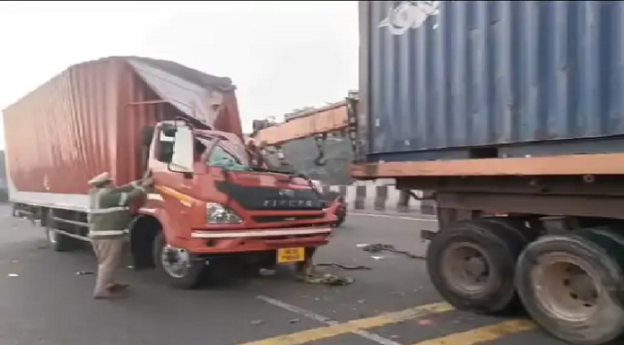 ਖੰਨਾ ‘ਚ ਨੈਸ਼ਨਲ ਹਾਈਵੇ ‘ਤੇ ਵੱਡਾ ਹਾਦਸਾ ! ਸਵਾਰੀਆਂ ਨਾਲ ਭਰੀ ਬੱਸ ਸਣੇ 5 ਵਾਹਨਾਂ ਦੀ ਹੋਈ ਟੱਕਰ, 3 ਜ਼ਖਮੀ