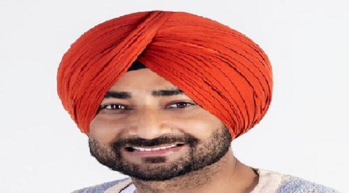 ਨਾਲਾਗੜ੍ਹ ‘ਚ ਪੰਜਾਬੀ ਸਿੰਗਰ ਰਣਜੀਤ ਬਾਵਾ ਦਾ ਵਿਰੋਧ, ਹਿੰਦੂਆਂ ਦੀਆਂ ਭਵਨਾਵਾਂ ਨੂੰ ਠੇਸ ਪਹੁੰਚਾਉਣ ਦੀ ਦੋਸ਼