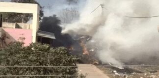 ਜਲੰਧਰ ‘ਚ ਸਕੂਲ ਦੇ ਕੋਲ ਹਾਈ ਵੋਲਟੇਜ ਤਾਰਾਂ ਦੀ ਚੰਗਿਆੜੀ ਕਾਰਨ ਲੱਗੀ ਭਿਆਨਕ ਅੱਗ, ਮੌਕੇ ‘ਤੇ ਮਚੀ ਹਫੜਾ-ਦਫੜੀ