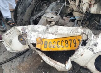 ਚੜ੍ਹਦੀ ਸਵੇਰ ਵੱਡਾ ਹਾਦਸਾ ! 25 ਸਵਾਰੀਆਂ ਨਾਲ ਭਰੀ ਪਿਕਅੱਪ ਦੀ ਖੜ੍ਹੇ ਕੈਂਟਰ ਨਾਲ ਭਿਆਨਕ ਟੱਕਰ, 10 ਲੋਕਾਂ ਦੀ ਮੌਕੇ ‘ਤੇ ਮੌਤ, ਕਈ ਜ਼ਖਮੀ