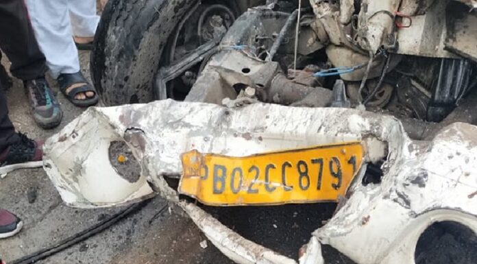 ਚੜ੍ਹਦੀ ਸਵੇਰ ਵੱਡਾ ਹਾਦਸਾ ! 25 ਸਵਾਰੀਆਂ ਨਾਲ ਭਰੀ ਪਿਕਅੱਪ ਦੀ ਖੜ੍ਹੇ ਕੈਂਟਰ ਨਾਲ ਭਿਆਨਕ ਟੱਕਰ, 10 ਲੋਕਾਂ ਦੀ ਮੌਕੇ ‘ਤੇ ਮੌਤ, ਕਈ ਜ਼ਖਮੀ