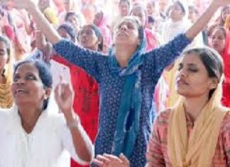 ਸਰਵੇ ‘ਚ ਦਾਅਵਾ ! ਪੰਜਾਬ ‘ਚ ਪਿਛਲੇ 2 ਸਾਲਾਂ ‘ਚ 3.5 ਲੱਖ ਪੰਜਾਬੀਆਂ ਨੇ ਬਦਲਿਆ ਧਰਮ, ਮੁਫਤ ਰਿਉੜੀਆਂ ਦੇ ਚੱਕਰ ‘ਚ ਬਣ ਰਹੇ ਇਸਾਈ