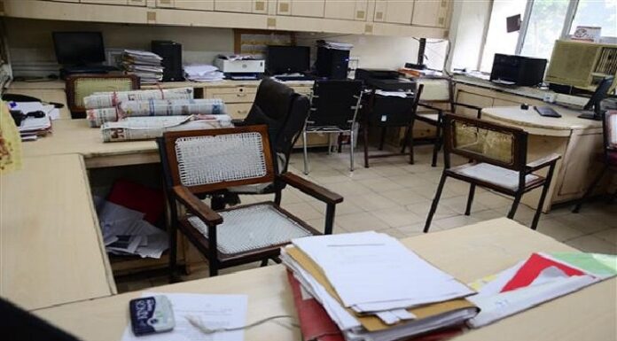 ਵੱਡੀ ਖਬਰ ! ਪੰਜਾਬ ਦੇ ਡੀਸੀ ਦਫਤਰਾਂ ਦੇ ਮੁਲਾਜ਼ਮ ਭਲਕੇ ਤੋਂ 3 ਦਿਨਾਂ ਦੀ ਹੜਤਾਲ ‘ਤੇ, ਲੋਕਾਂ ਨੂੰ ਕਰਨਾ ਪਵੇਗਾ ਪ੍ਰੇਸ਼ਾਨੀ ਦਾ ਸਾਹਮਣਾ