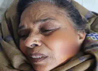 ਘਰ ਦੀ ਚਾਬੀ ਮੰਗਣ ‘ਤੇ ਵਿਵਾਦ ! ਪੁੱਤ ਤੇ ਨੂੰਹ ਨੇ ਕੀਤੀ ਮਾਂ ਦੀ ਬੁਰੀ ਤਰ੍ਹਾਂ ਕੁੱਟਮਾਰ, ਗੁਆਂਢੀਆਂ ਨੇ ਬਚਾਇਆ