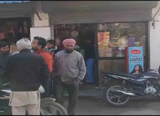 ਲੁਧਿਆਣਾ ‘ਚ ਚੋਰਾਂ ਨੇ ਕਰਿਆਨੇ ਦੀ ਦੁਕਾਨ ‘ਚ ਵੜ ਕੀਤੀ ਲੱਖਾਂ ਦੀ ਚੋਰੀ, ਪਿਛਲਾ ਦਰਵਾਜ਼ਾ ਤੋੜ ਵੜੇ ਸੀ ਅੰਦਰ