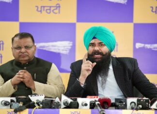 ਪੰਜਾਬੀਆਂ ਵਿਰੁੱਧ ਪ੍ਰਵੇਸ਼ ਵਰਮਾ ਦੀਆਂ ਟਿੱਪਣੀਆਂ BJP ਦੇ ਡੂੰਘੇ ਪੱਖਪਾਤ ਨੂੰ ਕਰਦੀਆਂ ਉਜਾਗਰ : ਮਲਵਿੰਦਰ ਕੰਗ