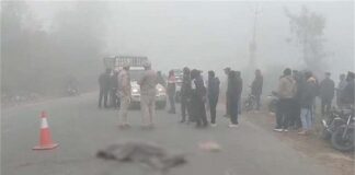 ਖੌਫਨਾਕ ਹਾਦਸਾ ! ਮੋਟਰਸਾਈਕਲ ਸਵਾਰ ਨੌਜਵਾਨ ਦਾ ਸਿਰ ਧੜ ਨਾਲੋਂ ਹੋਇਆ ਵੱਖ, ਟੋਟਿਆਂ ‘ਚ ਵੰਡਿਆ ਗਿਆ ਸਰੀਰ