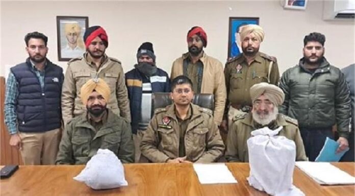 25 ਕਰੋੜ ਦੀ ਹੈਰੋਇਨ ਸਣੇ ਤਸਕਰ ਗ੍ਰਿਫਤਾਰ, ਪਾਕਿਸਤਾਨ ਨਾਲ ਜੁੜੇ ਤਾਰ