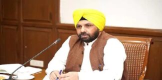 ਵੱਡੀ ਖਬਰ ! ਪੰਜਾਬ ਸਰਕਾਰ ਨੇ ਬਿਜਲੀ ਮੁਲਾਜ਼ਮਾਂ ਲਈ ਡਰੈੱਸ ਕੋਡ ਕੀਤਾ ਲਾਗੂ, ਵਰਦੀ ਨਾ ਪਾਉਣ ‘ਤੇ ਹੋਵੇਗੀ ਕਾਰਵਾਈ