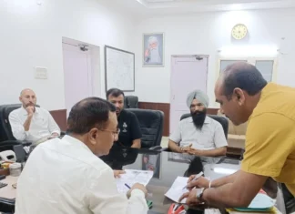 ਬਿਜਲੀ ਦੀਆਂ ਤਾਰਾਂ ਢਿੱਲੀਆਂ ਜਾਂ ਨੀਵੀਆਂ ਹੋਣ ਜਾਂ ਕਿਤੇ ਵੀ ਅੱਗ ਲੱਗਣ/ਬਿਜਲੀ ਦੇ ਸਪਾਰਕਿੰਗ ਦੇ ਹੱਲ ਲਈ ਕੰਟਰੋਲ ਰੂਮ ਦੇ ਨੰਬਰ ਜਾਰੀ: ਇੰਜ਼: ਰਤਨ ਮਿਤਲ