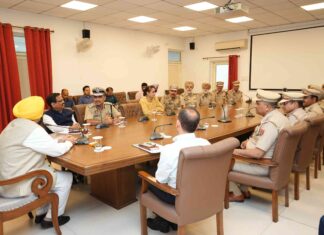 ਮੁੱਖ ਮੰਤਰੀ ਵੱਲੋਂ ਪਦ-ਉਨਤ ਹੋਏ ਪੀ.ਪੀ.ਐਸ. ਅਧਿਕਾਰੀਆਂ ਨੂੰ ਨਸ਼ਿਆਂ ਦੀ ਅਲਾਮਤ ਦੇ ਖਾਤਮੇ ਲਈ ਲਗਨ ਤੇ ਇਮਾਨਦਾਰੀ ਨਾਲ ਕੰਮ ਕਰਨ ਦਾ ਸੱਦਾ