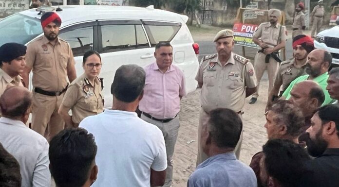 ਜਲੰਧਰ ਵਿੱਚ ਨਸ਼ਾ ਤਸਕਰੀ ਦੇ ਮੁੱਖ ਹਾਟਸਪਾਟ ਇਲਾਕੇ ਵਿੱਚ ਪਹੁੰਚੇ ਸੀਪੀ ਧਨਪ੍ਰੀਤ ਕੌਰ, ਮਚੀ ਅਫ਼ਰਾ-ਤਫਰੀ