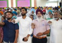 ਕੇਜਰੀਵਾਲ ਤੇ ਭਗਵੰਤ ਸਿੰਘ ਮਾਨ ਨੇ ਲੋਕਾਂ ਨੂੰ ਨਸ਼ਿਆਂ ਵਿਰੁੱਧ ਜੰਗ ਵਿੱਚ ਯੋਧੇ ਬਣਨ ਲਈ ਸਹੁੰ ਚੁਕਾਈ
