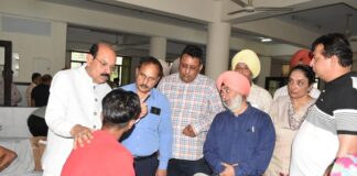 ਯੁੱਧ ਨਸ਼ਿਆਂ ਵਿਰੁੱਧ: ਕੈਬਨਿਟ ਮੰਤਰੀ ਵੱਲੋਂ ਨਸ਼ਾ ਛੁਡਾਊ ਕੇਂਦਰ ਦਾ ਦੌਰਾ, ਮਰੀਜ਼ਾਂ ਦਾ ਹਾਲ-ਚਾਲ ਜਾਣਿਆ