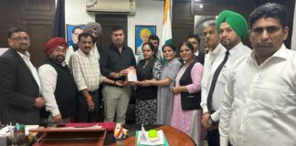 ਜਲੰਧਰ ਲਿਟਰੇਰੀ ਫੋਰਮ ਨੇ ਮੇਅਰ ਨੂੰ ਇੱਕ ਮੰਗ ਪੱਤਰ ਸੌਂਪ ਕੇ ਨਗਰ ਨਿਗਮ ਲਾਇਬ੍ਰੇਰੀ ਨੂੰ ਮੁੜ ਸਥਾਪਤ ਕਰਨ ਦੀ ਕੀਤੀ ਮੰਗ