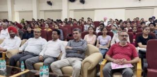 GNA ਯੂਨੀਵਰਸਿਟੀ ਵੱਲੋਂ ‘ਯੰਗ ਅਚੀਵਰਜ਼ ਅਵਾਰਡ ਸਮਾਰੋਹ 2025’ ਦੌਰਾਨ ਫਗਵਾੜਾ ਦੇ ਮੇਧਾਵੀ ਵਿਦਿਆਰਥੀਆਂ ਨੂੰ ਸਨਮਾਨਿਤ ਕੀਤਾ ਗਿਆ