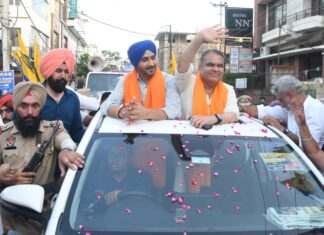 ਕ੍ਰਿਕਟਰ ਤੋਂ ਸੰਸਦ ਮੈਂਬਰ ਬਣੇ ਹਰਭਜਨ ਸਿੰਘ ਨੇ ਐਮਪੀ ਅਰੋੜਾ ਲਈ ਚੋਣ ਪ੍ਰਚਾਰ ਕੀਤਾ