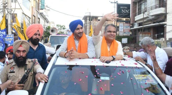 ਕ੍ਰਿਕਟਰ ਤੋਂ ਸੰਸਦ ਮੈਂਬਰ ਬਣੇ ਹਰਭਜਨ ਸਿੰਘ ਨੇ ਐਮਪੀ ਅਰੋੜਾ ਲਈ ਚੋਣ ਪ੍ਰਚਾਰ ਕੀਤਾ