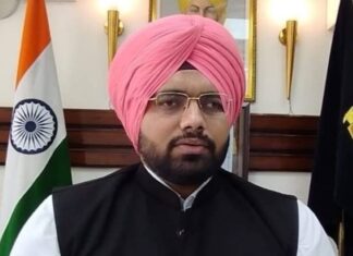 ਜਿਲ੍ਹਾ ਪ੍ਰਬੰਧਕੀ ਕੰਪਲੈਕਸ ਵਿਖੇ ਸੇਵਾ ਕੇਂਦਰ ਸਵੇਰੇ 8:00 ਵਜੇ ਤੋਂ ਸ਼ਾਮ 08:00 ਵਜੇ ਤੱਕ ਖੁੱਲਾ ਰਹੇਗਾ : ਡਿਪਟੀ ਕਮਿਸ਼ਨਰ