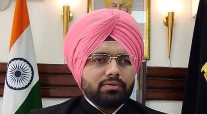 ਜਿਲ੍ਹਾ ਪ੍ਰਬੰਧਕੀ ਕੰਪਲੈਕਸ ਵਿਖੇ ਸੇਵਾ ਕੇਂਦਰ ਸਵੇਰੇ 8:00 ਵਜੇ ਤੋਂ ਸ਼ਾਮ 08:00 ਵਜੇ ਤੱਕ ਖੁੱਲਾ ਰਹੇਗਾ : ਡਿਪਟੀ ਕਮਿਸ਼ਨਰ