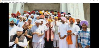 ਪੰਜਾਬ ਭਾਜਪਾ ਦੀ ਲੀਡਰਸ਼ਿਪ ਪੁੱਜੀ ਸ੍ਰੀ ਦਰਬਾਰ ਸਾਹਿਬ, ਪੰਜਾਬ ‘ਚ ਅਮਨ-ਸ਼ਾਂਤੀ ਲਈ ਕੀਤੀ ਅਰਦਾਸ